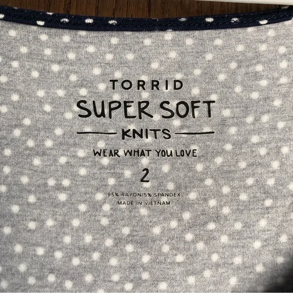 Torrid super soft knits polka dot blouse size 2X - Picture 3 of 5